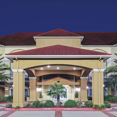 La Quinta By Wyndham Бей Сити Екстериор снимка